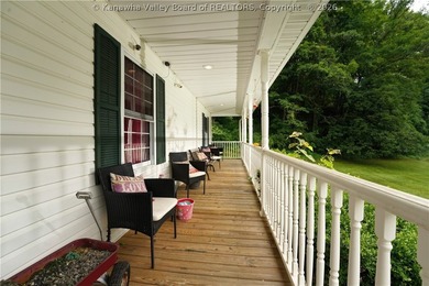 PEACEFUL, PRIVATE COUNTRY SETTING ON 1.2 ACRES IN POCA! THIS - photo 20