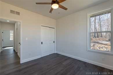 Enjoy main-level living in the highly sought after Porto Cima - photo 21