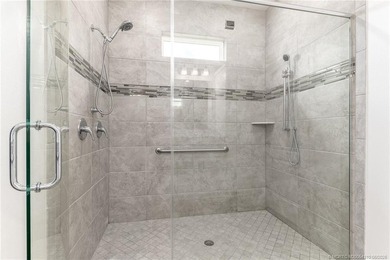 This is a gorgeous 4 bedroom, 3 bath with a 3 car garage plus - photo 21