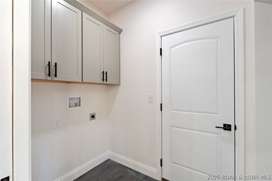 Enjoy main-level living in the highly sought after Porto Cima - photo 22