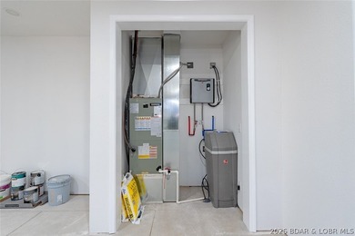 Enjoy main-level living in the highly sought after Porto Cima - photo 24