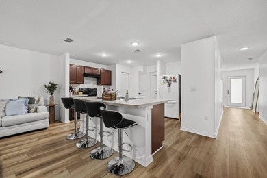 CBS Built in 2021 - 4-bedroom, 2-bath, 2-car garage FENCED YARD - photo 6