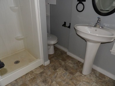 Solid 3-bedroom 2-full bath home with newer electric, newer - photo 5