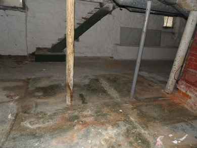 Solid 3-bedroom 2-full bath home with newer electric, newer - photo 10