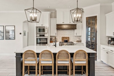 Experience elevated country living in the highly sought-after - photo 13