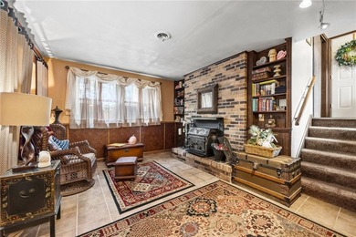 OPEN HOUSE CANCELLED!! AMAZING SPACE!! LOTS OF OPTIONS! Country - photo 19