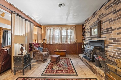 OPEN HOUSE CANCELLED!! AMAZING SPACE!! LOTS OF OPTIONS! Country - photo 20