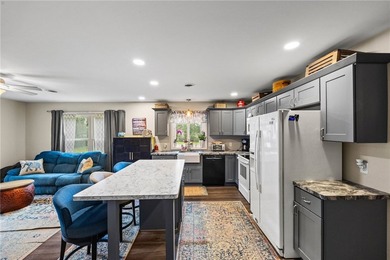 OPEN HOUSE CANCELLED!! AMAZING SPACE!! LOTS OF OPTIONS! Country - photo 31