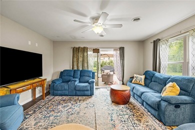 OPEN HOUSE CANCELLED!! AMAZING SPACE!! LOTS OF OPTIONS! Country - photo 33
