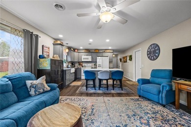 OPEN HOUSE CANCELLED!! AMAZING SPACE!! LOTS OF OPTIONS! Country - photo 34