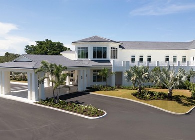 Spacious lakefront golf villa with 3 bedrooms, 2.5 bathrooms - photo 34