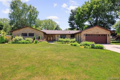 **OPEN HOUSE, Saturday, June 20th, 12-2** Step into a home that - photo 1