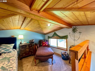 Ocean View Delight! Perched near the top of Whaleshead Beach - photo 41