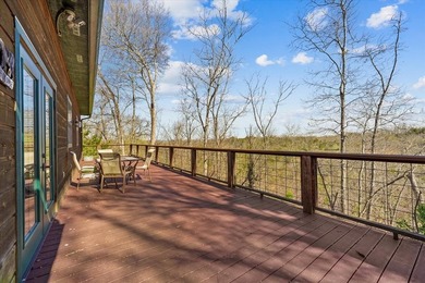 Welcome to 2649 Wildwood Rd, a private cabin-style retreat - photo 3