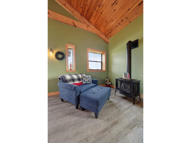 Welcome to 2649 Wildwood Rd, a private cabin-style retreat - photo 9