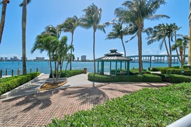 Located in the prestigious gated waterfront community of Marina - photo 4