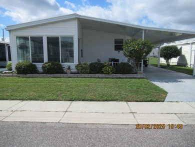 (private lake, pond, creek) Home For Sale in Zephyrhills Florida