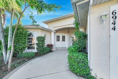 Spacious and well-designed 4-bedroom, 3-bath home with a 3-car - photo 1