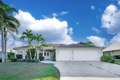 Spacious and well-designed 4-bedroom, 3-bath home with a 3-car - photo 2