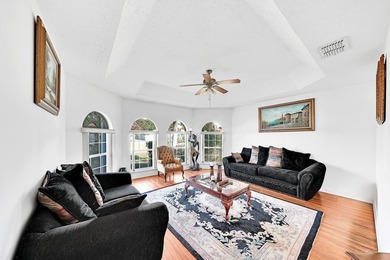 Spacious and well-designed 4-bedroom, 3-bath home with a 3-car - photo 5