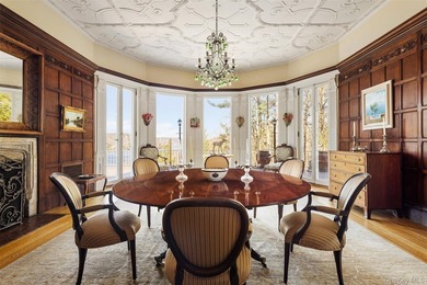 Commissioned in 1910 by H. Leroy Emmet, and masterfully designed - photo 11