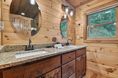 Nestled in the heart of the Blue Ridge Mountains, this adorable - photo 11
