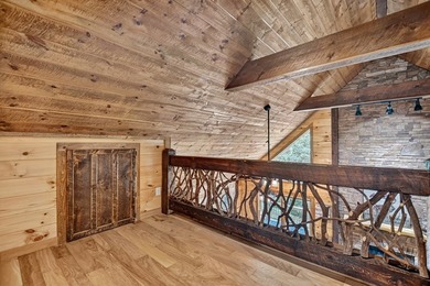 Nestled in the heart of the Blue Ridge Mountains, this adorable - photo 17