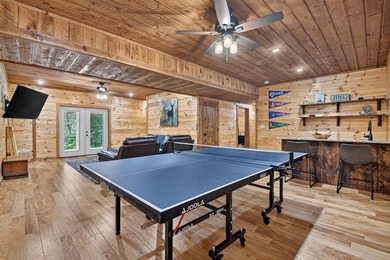 Nestled in the heart of the Blue Ridge Mountains, this adorable - photo 25