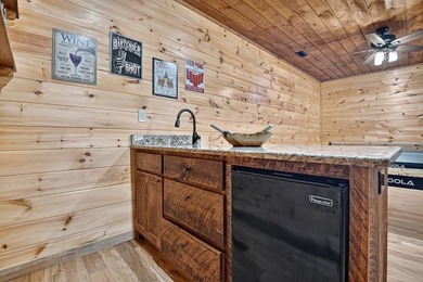 Nestled in the heart of the Blue Ridge Mountains, this adorable - photo 26