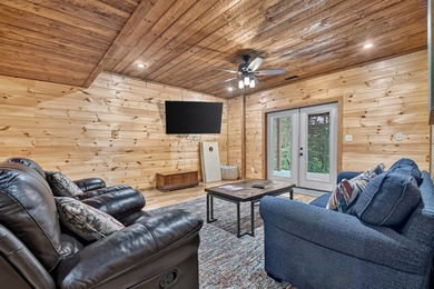 Nestled in the heart of the Blue Ridge Mountains, this adorable - photo 29