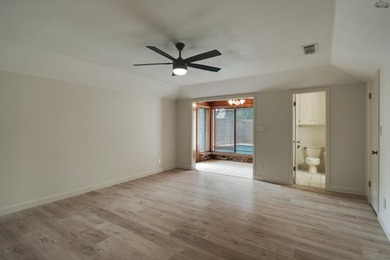 Tucked on a corner lot in Midwestern Park, this 4-bed, 3-bath - photo 31