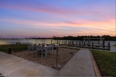 This beautiful 3 Bed 3 & 1/2 Bath riverfront pool home is truly - photo 32