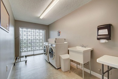 This gem is located close to popular downtown Clematis St - photo 32