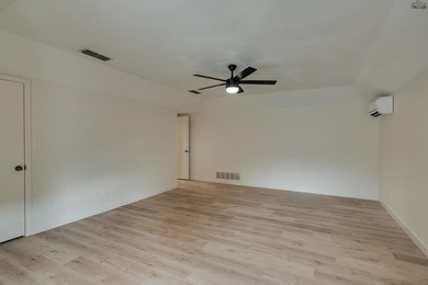 Tucked on a corner lot in Midwestern Park, this 4-bed, 3-bath - photo 33