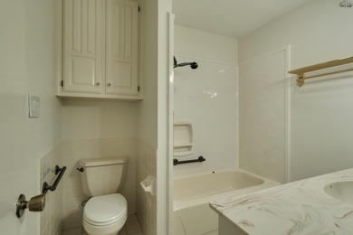 Tucked on a corner lot in Midwestern Park, this 4-bed, 3-bath - photo 34