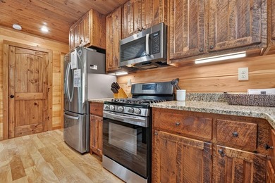 Nestled in the heart of the Blue Ridge Mountains, this adorable - photo 35