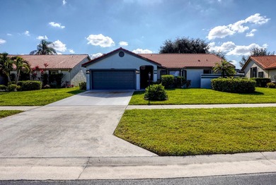 (private lake, pond, coastal) Home For Sale in Lake Worth Florida