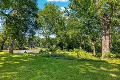 Three bedroom, two bath home located on the top of a hill - photo 14