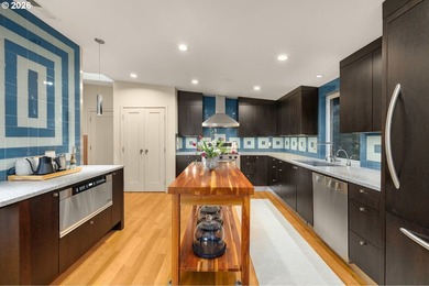 Lake living at its finest with Exceptional privacy. Welcome to - photo 15