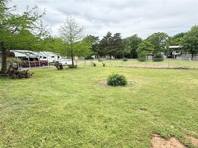 This clean and tidy 2 bed, 2 bath home is located in the highly - photo 22