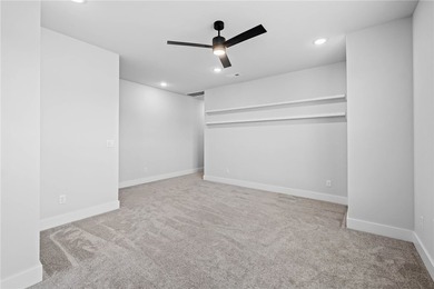Soaring vaulted ceilings with wood beams, gas log fireplace & - photo 25