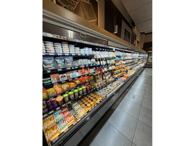 This strategically located grocery store presents an outstanding - photo 10