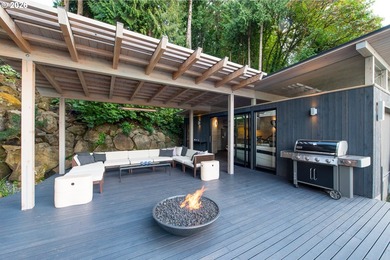 Lake living at its finest with Exceptional privacy. Welcome to - photo 36