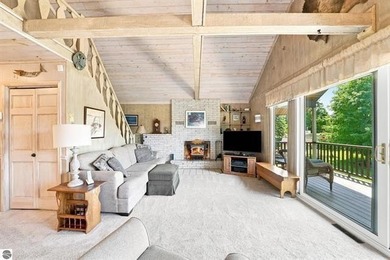 Welcome to your lakeside retreat! This exceptionally - photo 12