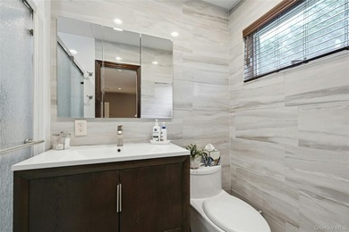 Don't miss this meticulously maintained 4-bedroom ranch in the - photo 15
