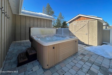 Exceptional location, custom home with an open design, mountain - photo 17