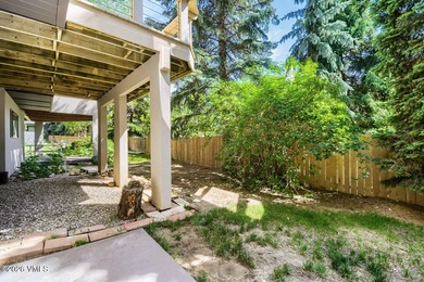 Own the ultimate mountain lifestyle in this primely positioned - photo 19