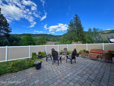 Exceptional location, custom home with an open design, mountain - photo 22