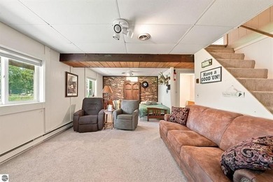 Welcome to your lakeside retreat! This exceptionally - photo 22