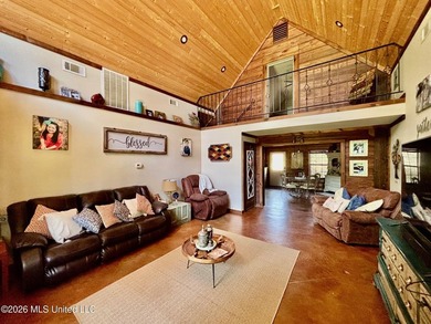 This beautifully built 1,940 sq ft two-story brick home, built - photo 5